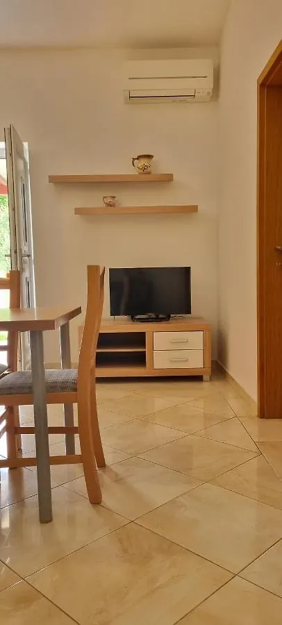 Apartments Andrea II Baska