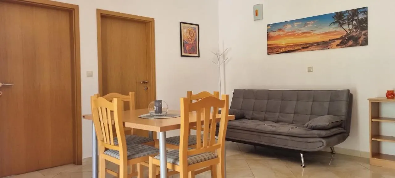 Apartments Andrea II Baska